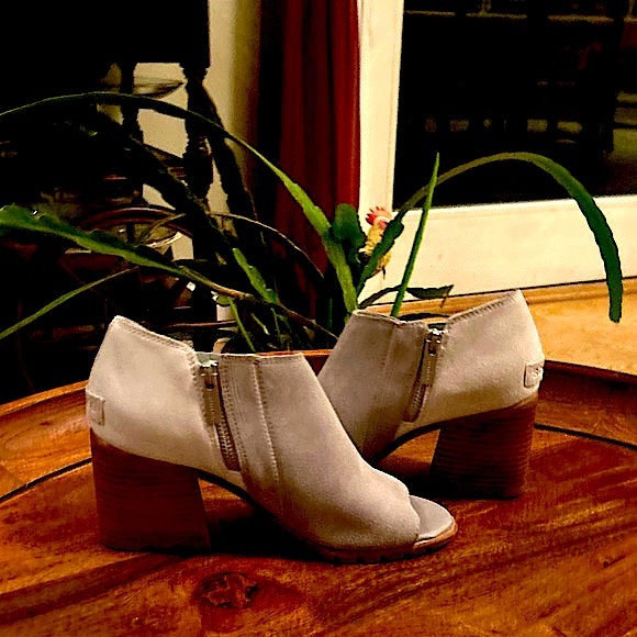 SOREL,NADIA LEATHER PEEP-TOE BOOTIE SIZE 7 - Picture 11 of 14